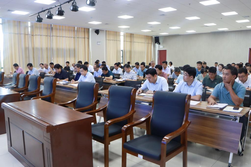 20240725新葡萄官网召开预评估工作安排会 (3).jpg